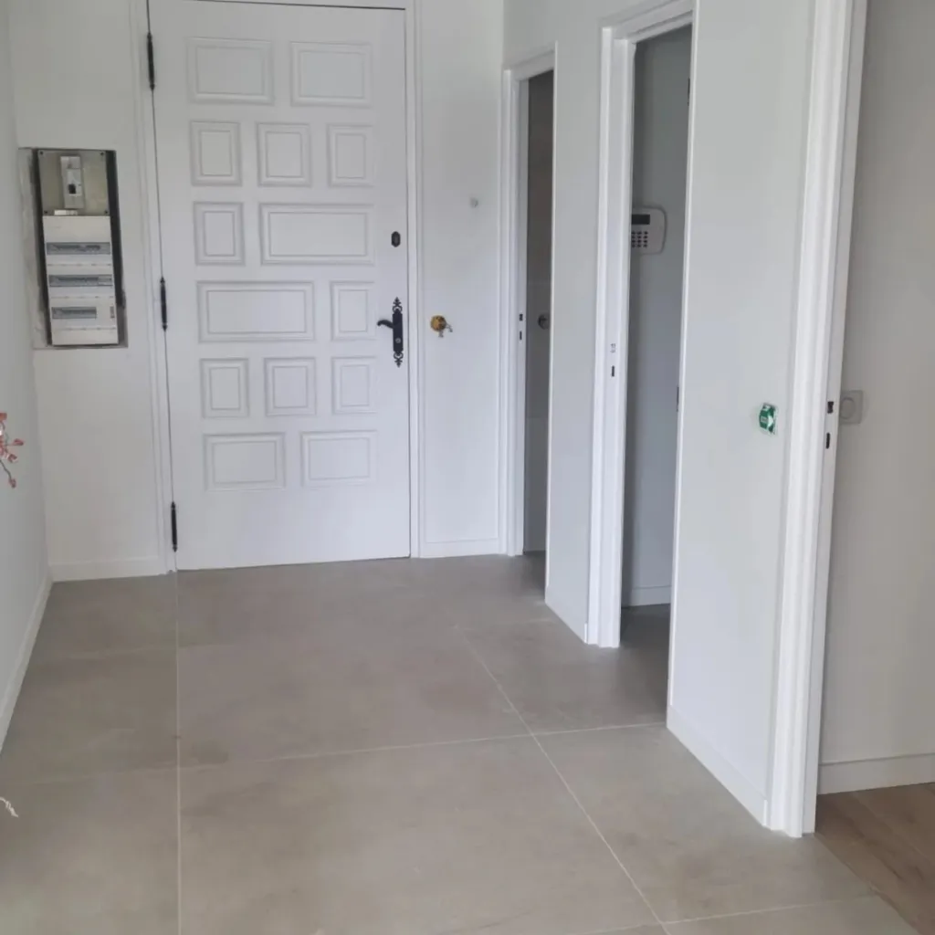 Entree sol gres cerame beige